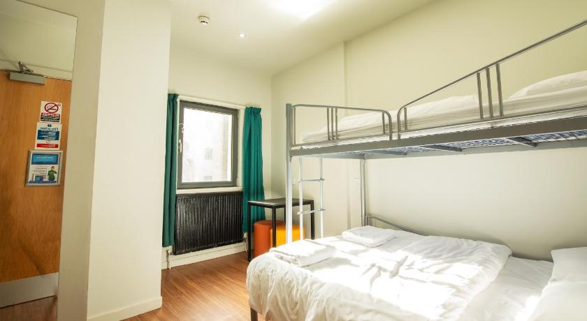 Image of Triple Room 0