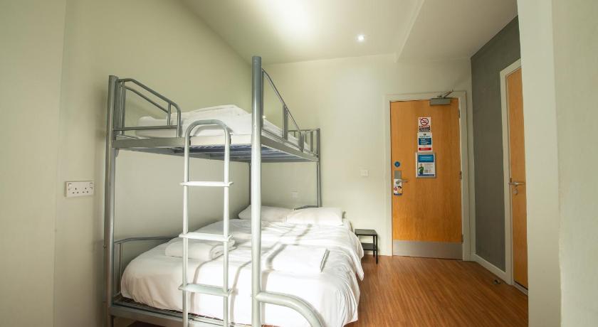 Image of Triple Room 1