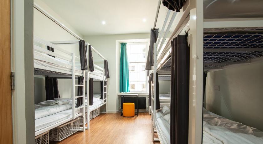 Image of Bed in 8-Bed Mixed Dormitory 4