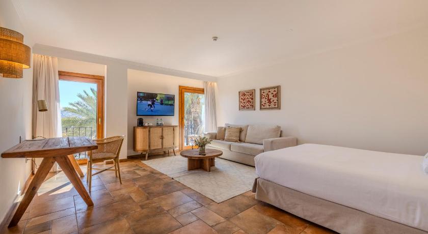 Image of Junior Suite Deluxe 3