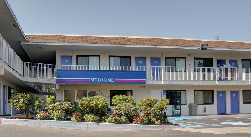 Motel 6-Springfield, OR - Eugene North