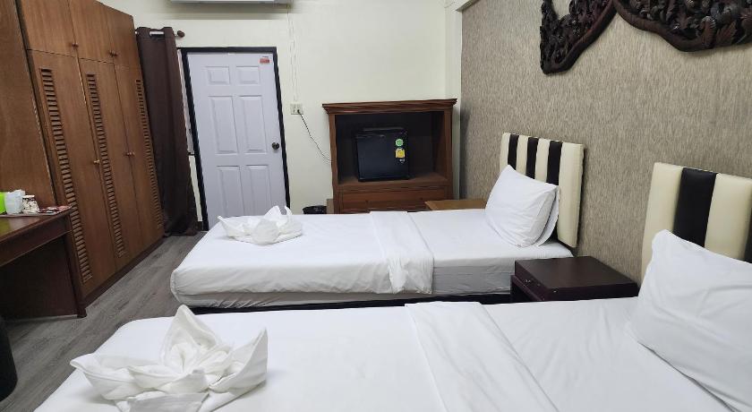 Image of Standard Twin Room 3