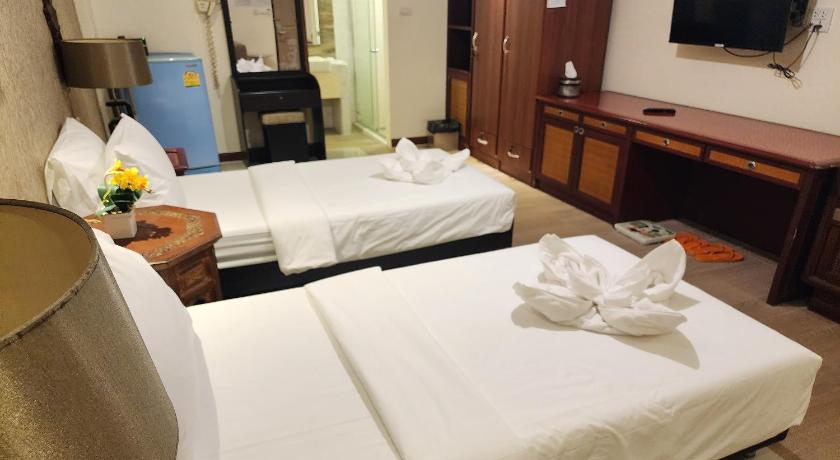Image of Superior Twin Room 7