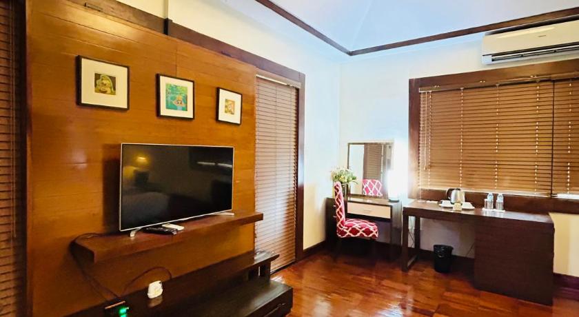Image of Junior Suite Room 9