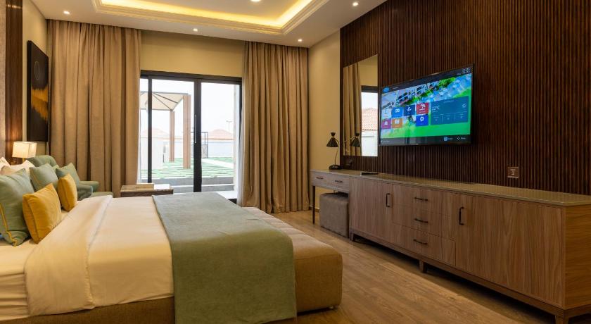 Image of 3-Bedroom Villa with Private Pool 6
