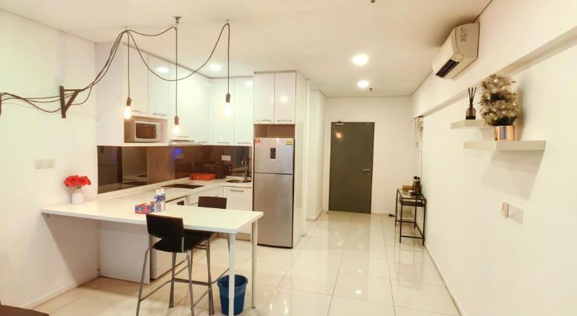 Summer Suites by Moon Orchid - image 9