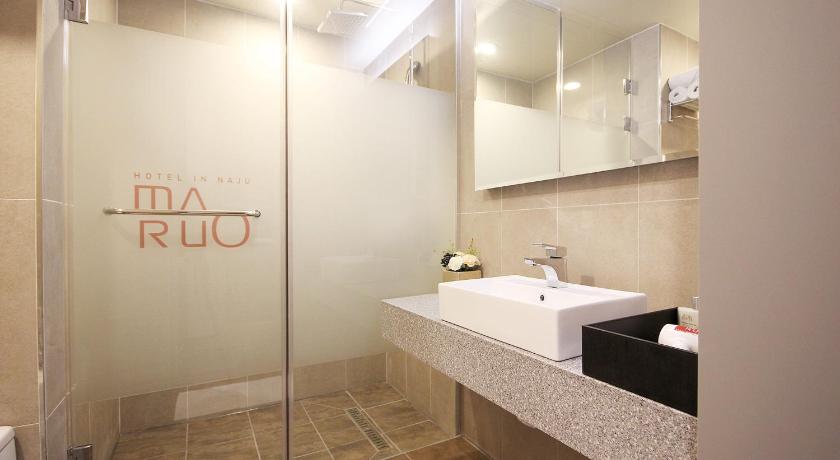 ナジュ Maruo Hotel ホテル レストラン