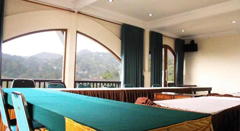 Hotel Graha Pertiby - image 3
