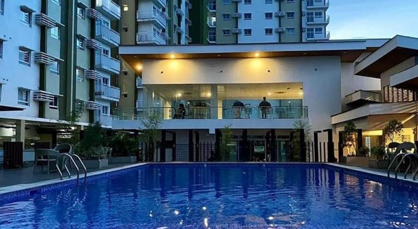 Staycation near malls w/ 2 beds+Unli Wifi+Netflix - image 3