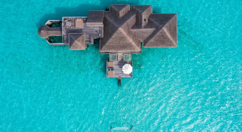 Image of Sunset Crusoe Residence 14