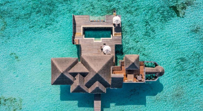 Image of Residence with Pool 17