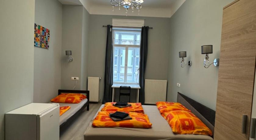Image of Suite 8
