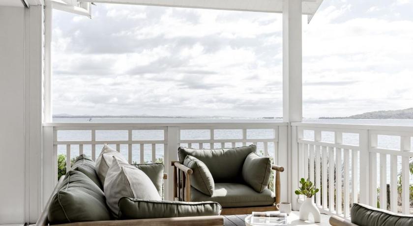 Image of Apartment with Sea View 9