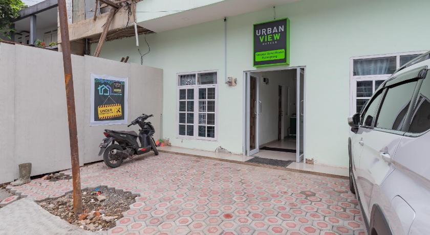 Urbanview Hotel Nakasya Burangrang – Bandung, KY