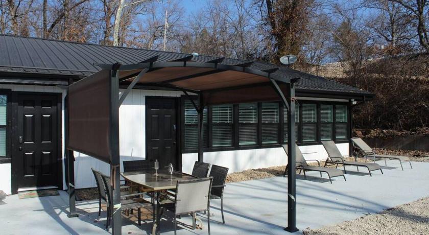 오세이지 비치 (MO) Grand Glaize Getaway - Hot Tub, Dock, Firepit 2성급 숙소 객실