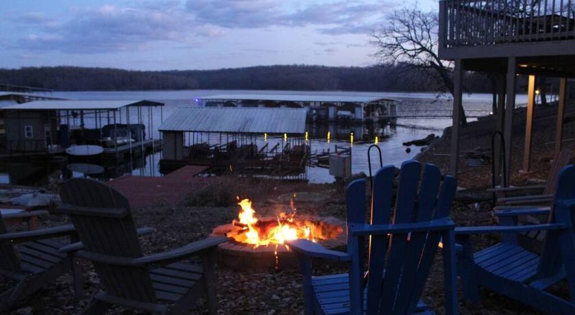 오세이지 비치 (MO) Grand Glaize Getaway - Hot Tub, Dock, Firepit 2성급 숙소 외관
