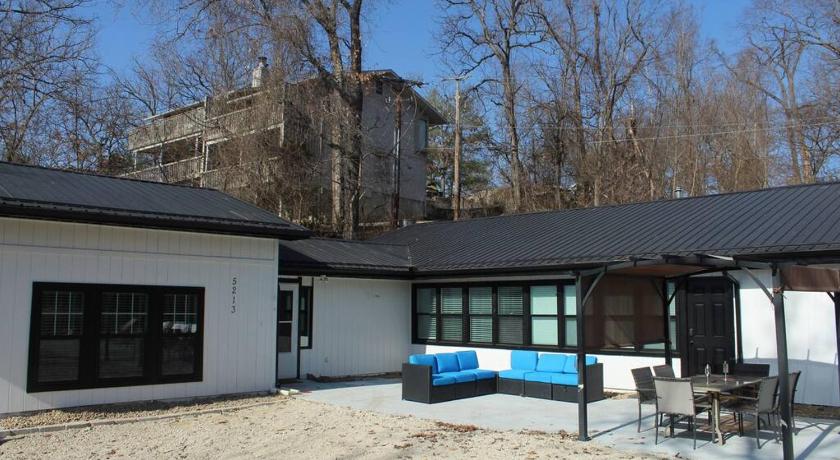 오세이지 비치 (MO) Grand Glaize Getaway - Hot Tub, Dock, Firepit 2성급 숙소 레스토랑