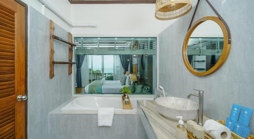 Image of Grand Deluxe Sea View Room 2