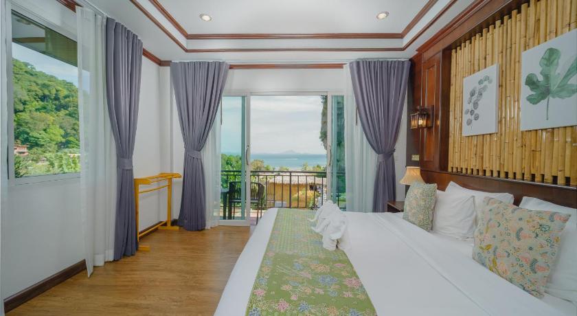 Image of Grand Deluxe Sea View Room 9