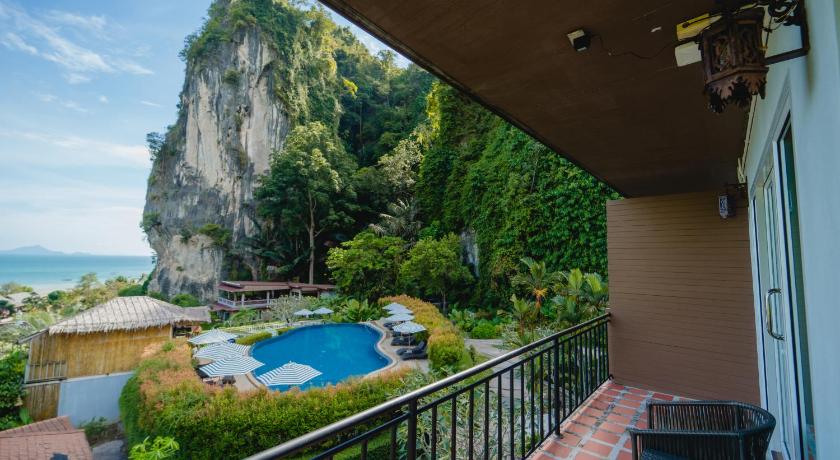 Image of Grand Deluxe Sea View Room 1