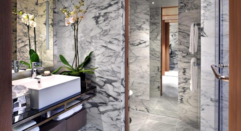 Image of King Suite 2