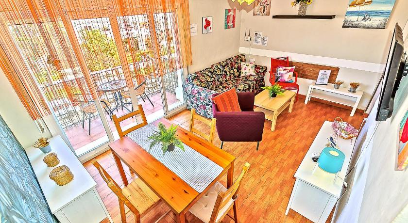 Plaza de Toros 3-Bedroom Apartment with Balcony