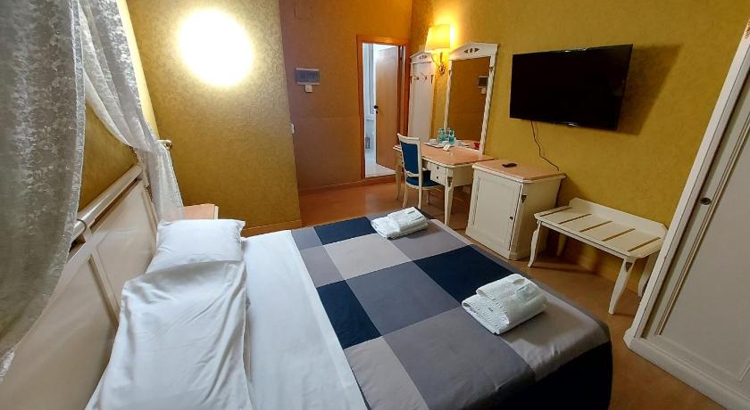 罗马 Hotel Positano 2 2星级 酒店 泳池