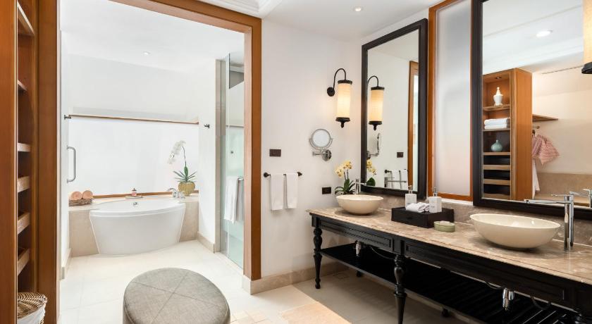 Image of Exclusive Beachfront Garden Villa with Plunge Pool 2