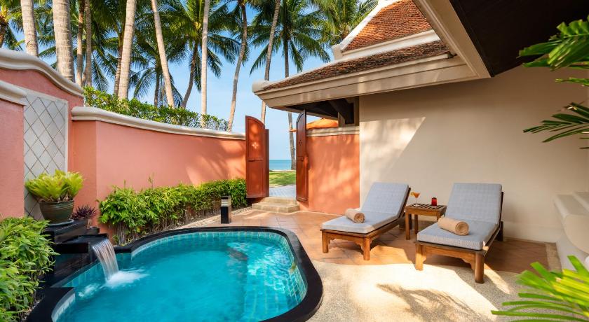 Image of Exclusive Beachfront Garden Villa with Plunge Pool 8