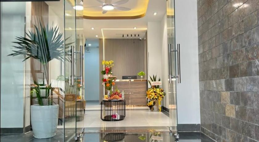 Best Hotel - image 4