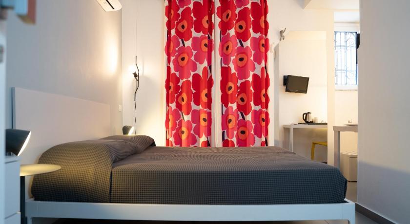 Image of Standard Double Room 4
