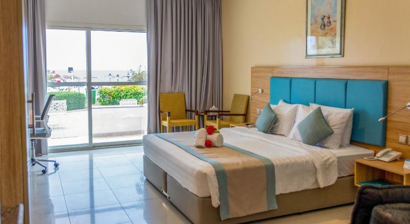 Sandy Beach Hotel & Resort - image 6