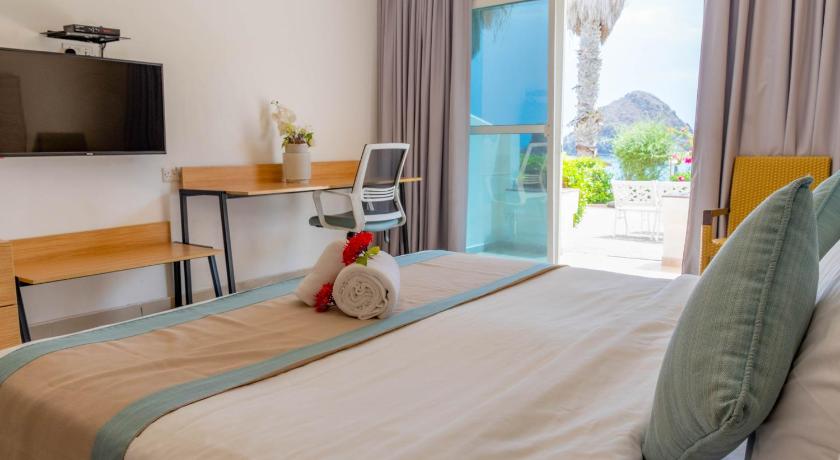 Image of Standard Room Sea View 3