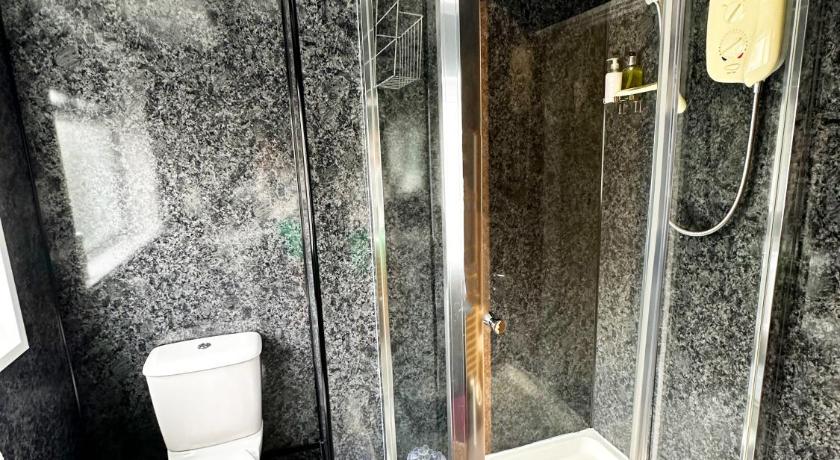 Image of Deluxe King Size Room 7