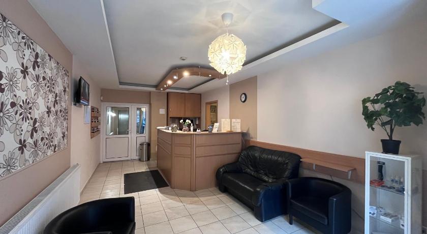 Hotel Papillon - image 9