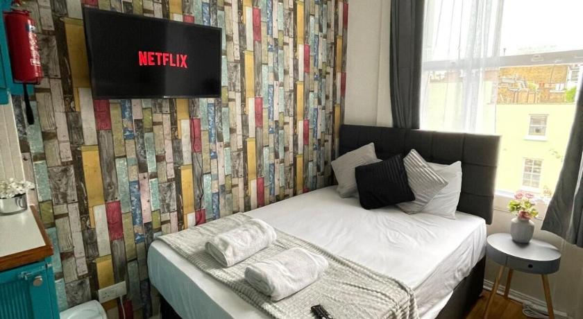 Image of One-Bedroom Apartment 11
