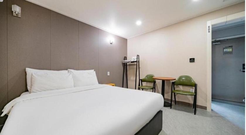 Y Motel