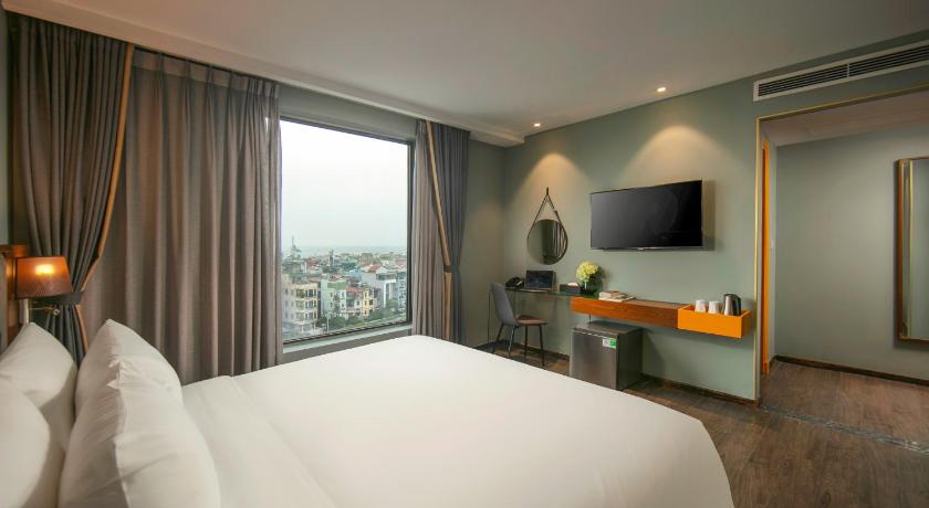 Image of Suite King 1