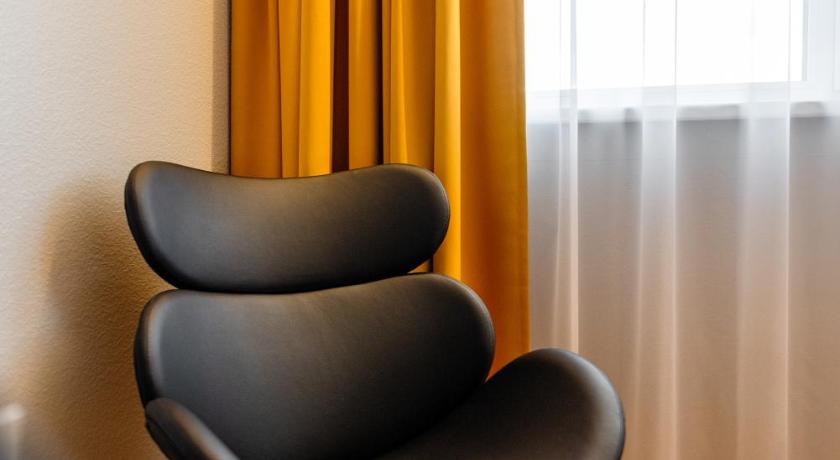 Image of Premium Double or Twin Room with Old Town View 8
