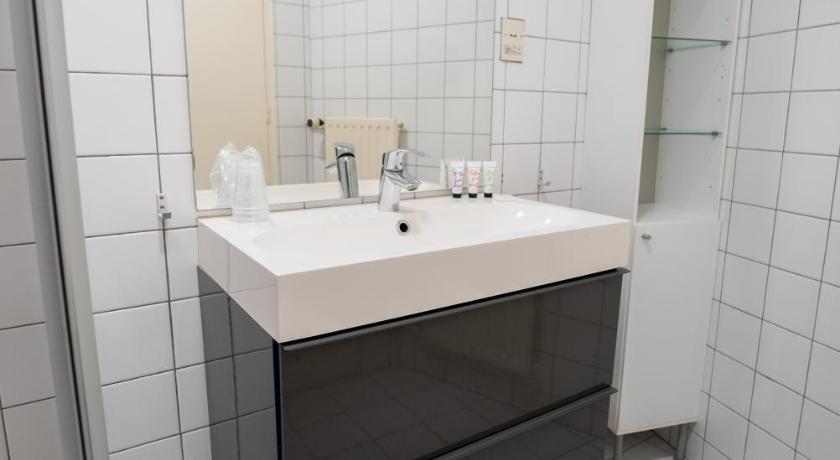 Image of Apartment (4 Adults) - Ground Floor (dogs allowed) 2