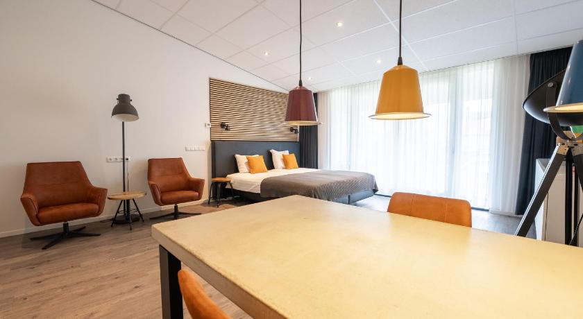 Image of Suite - First Floor 5