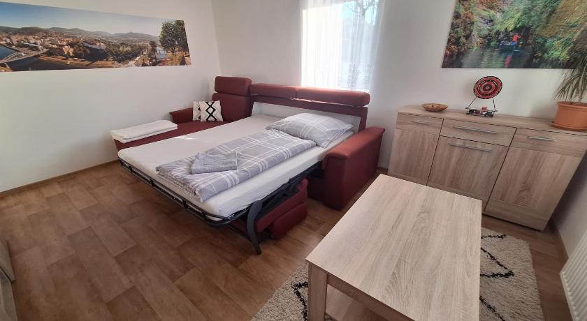 Pod Chlumem - utulny byt v blizkosti centra
