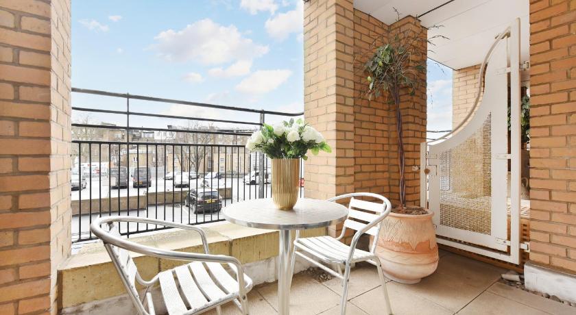 South Kensington London Apartments - image 2