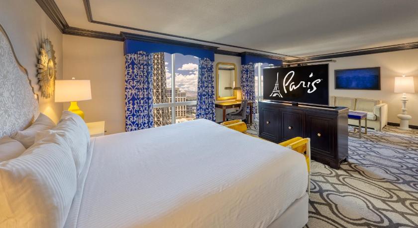 Image of Bordeaux Lemans King Suite 1