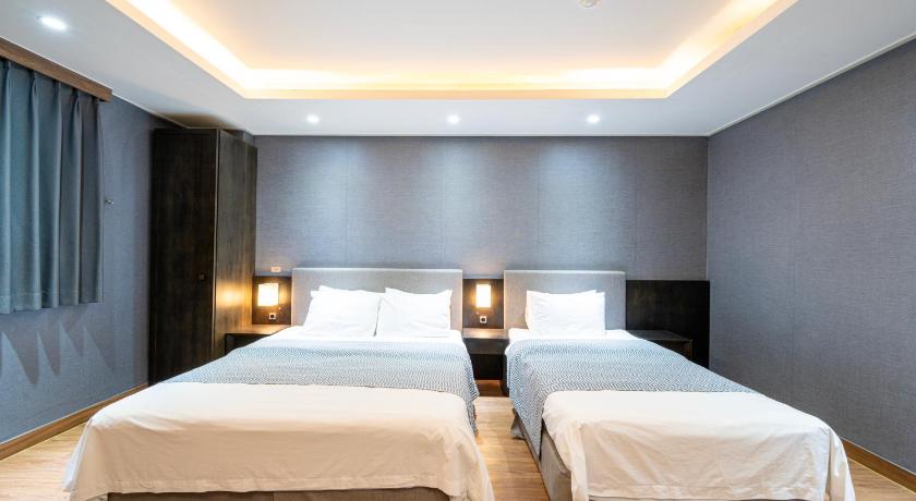 東海 I-check Hyunjin Hotel 3つ星 ホテル 外観