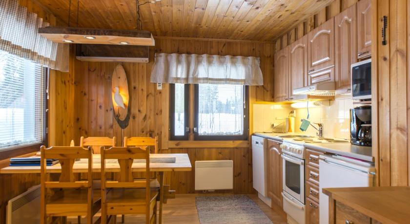 Image of One-Bedroom Cottage with Sauna 3