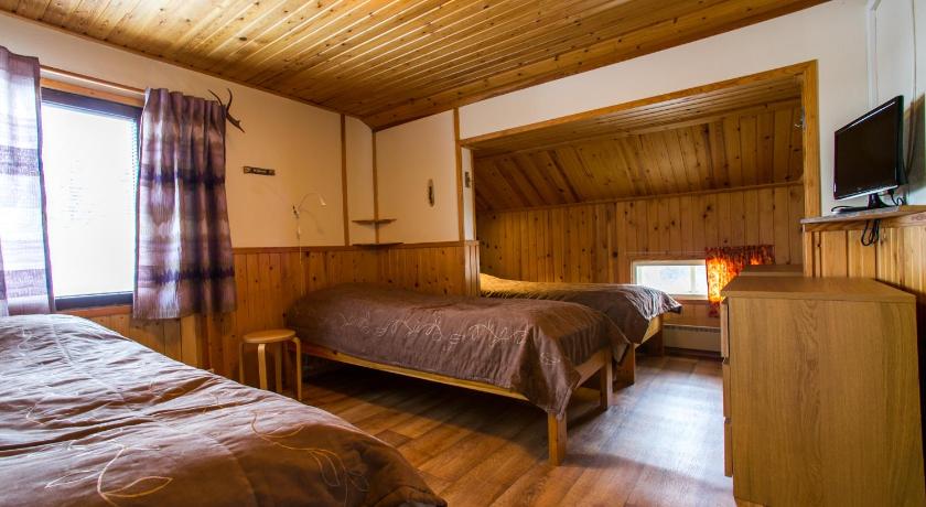 Image of Three-Bedroom House with Sauna 8