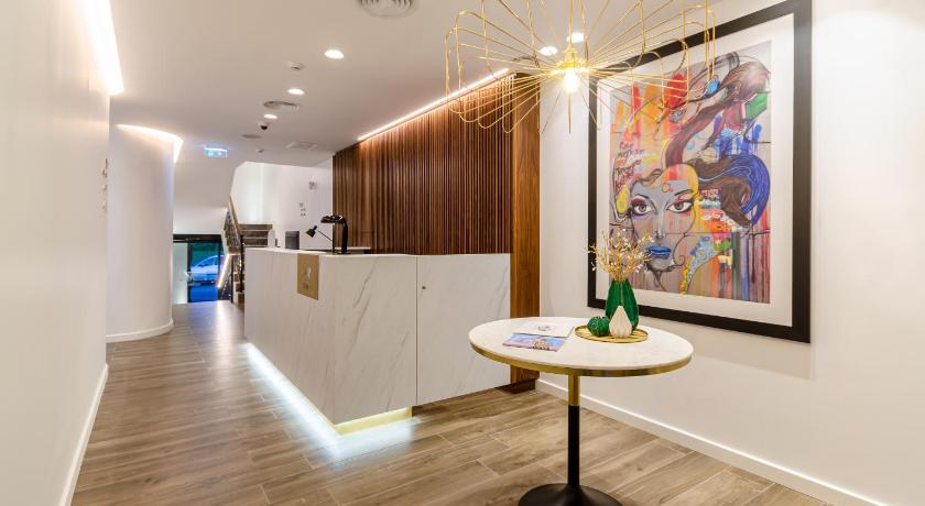 モンティージョ 2M BOUTIQUE HOTEL 3つ星 ホテル プール