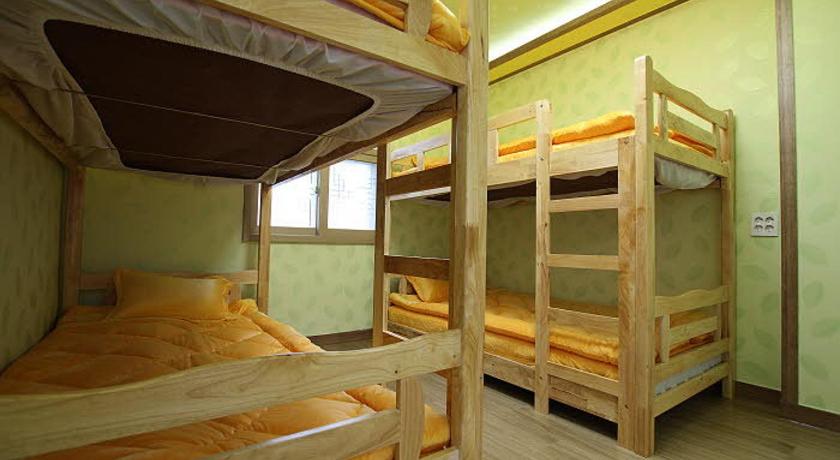 Image of 1 Person in 4-Bed Dormitory - Female Only 1