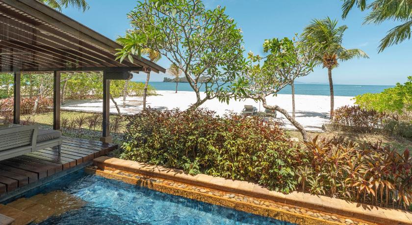 Image of Beach Villa with Plunge Pool 11